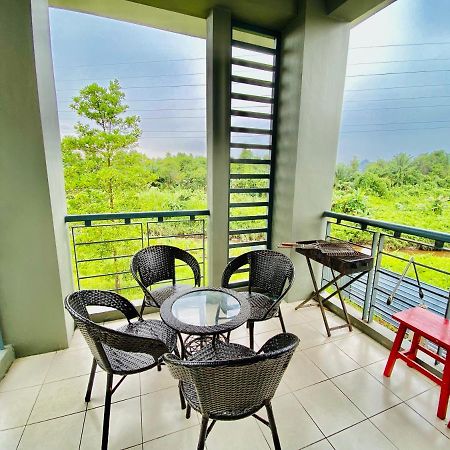 Faizal Madhi Homestay Kuching Zewnętrze zdjęcie